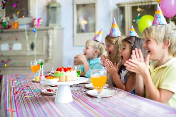 What to Put in a 5 Year Old Party Pack