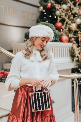 What Should I Wear in Christmas Party: 8 Tips
